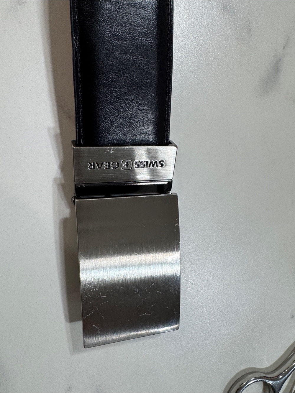 Swiss Gear Reversible Belt Mens 98cm Black Good Brushed Silver Plaque Buckle